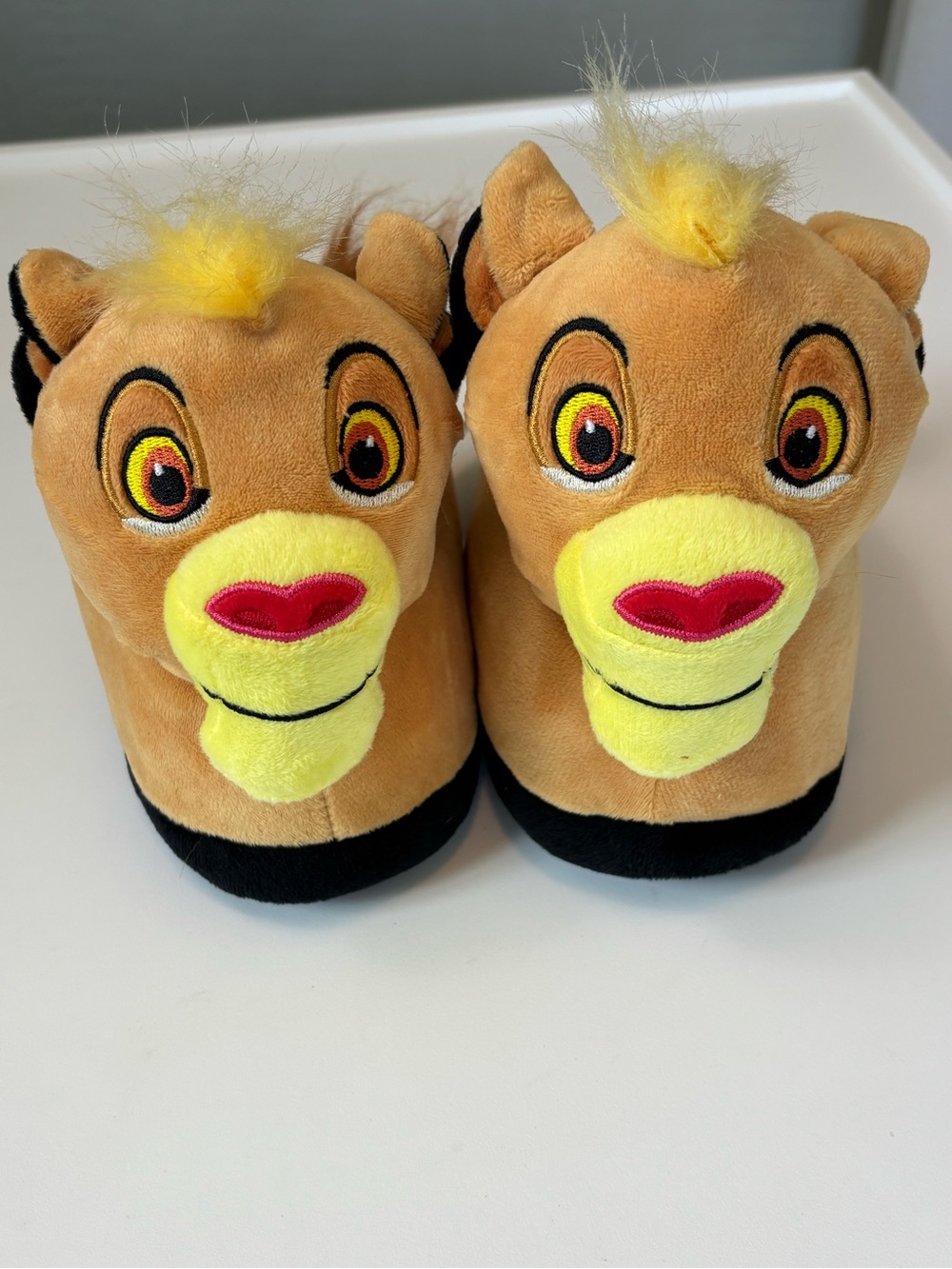 Bundle 2/$30! NEW Disney The Lion King Plush Slippers Toddler 9-10 Simba Cute